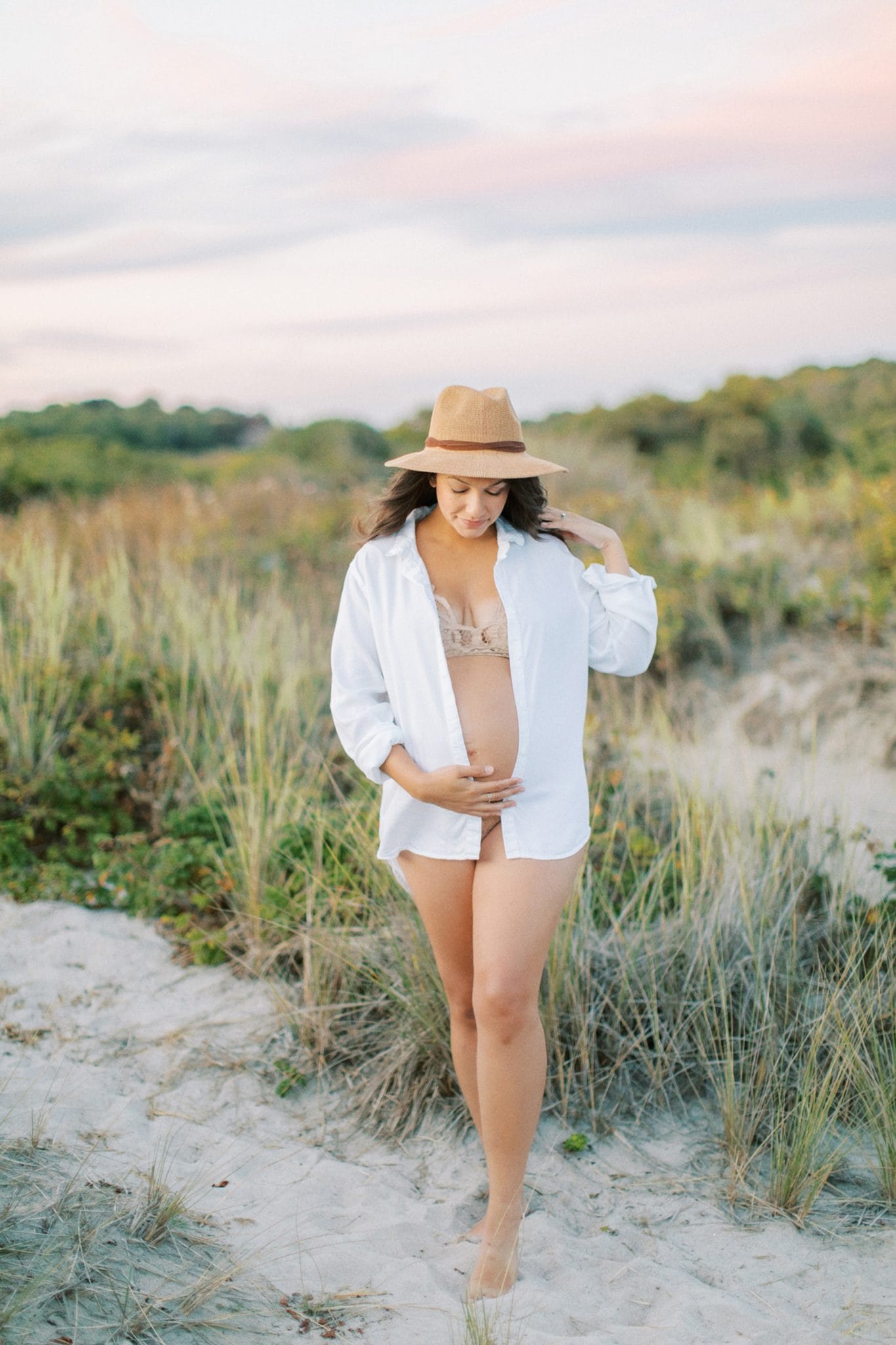Maternity Jacksonville Photography session, woman holding baby bump.